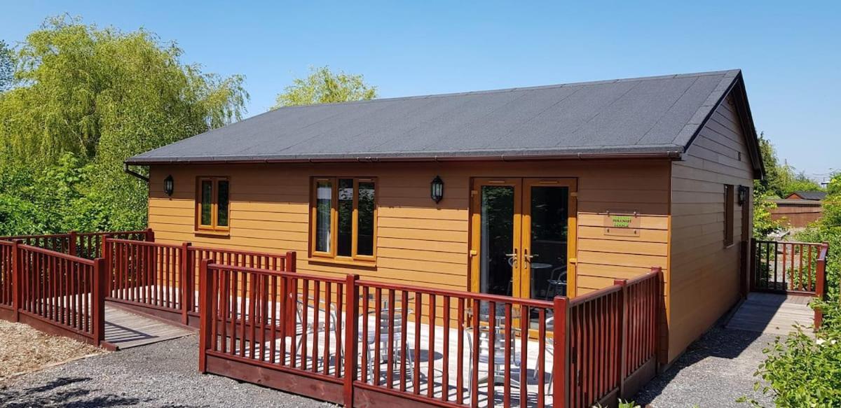 Walnut Lodge, Summerhayes Bridgwater Exterior photo